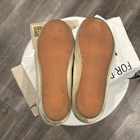 Golden Goose Superstar Sneakers - Picture 8 of 8